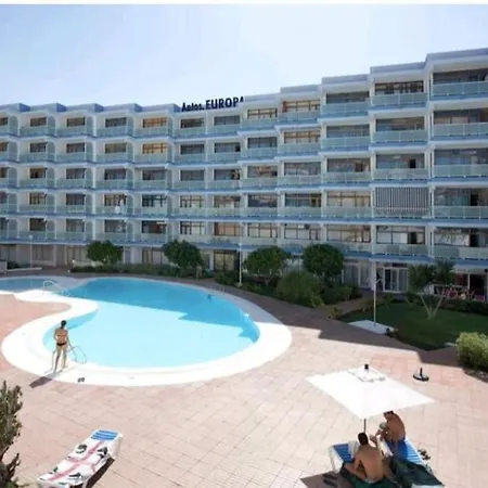 Europa 400 Apartment